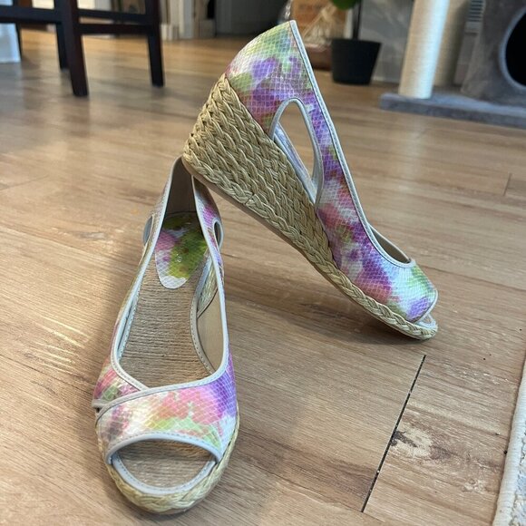 Donald J Pliner Coraa Floral Sandals Size - 11 M - Picture 1 of 9